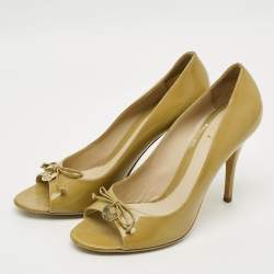 Pre Owned Fendi Fendi logo Size 41 Green Patent Leather Peep Toe Pumps