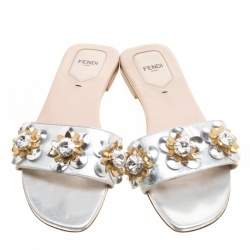 Pre Owned Fendi Metallic Silver Leather Flowerland Flat Slides 38.5