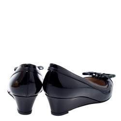 Pre Owned Fendi Black Patent Leather Bow Detail Wedge Pumps Size 38.5 