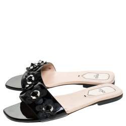 Pre Owned Fendi Black Patent  Leather Flower Stud Slides Size 37