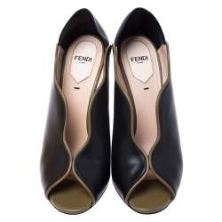 Pre Owned Fendi Black/Olive Green Wave Leather Foldable Heel Peep Toe Pumps Size 38
