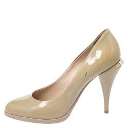 Pre Owned Fendi Beige Patent Leather Logo Pumps Size 40
