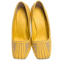 Pre Owned Fendi Yellow/Grey Neoprene And Rubber Square Toe Ffreedom Pumps Size 37