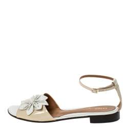 Fendi White/Beige Lizard And Patent Leather Appliqued Flower Ankle Strap Flat Sandals Size 40