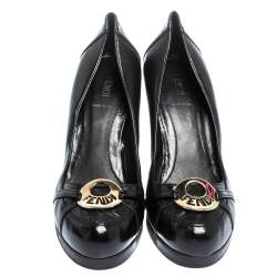 Pre Owned Fendi Black Crackle Leather Logo Plate Pumps Size 40