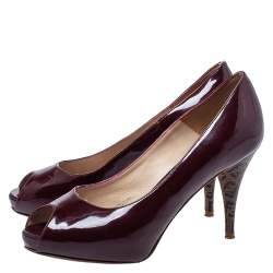 Pre Owned Fendi Burgundy Patent Leather FF Heels Peep Toe Platform Pumps Size 37.5