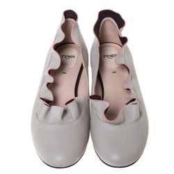 Pre Owned Fendi Beige Leather Ruffle Ballet Flats Size 40