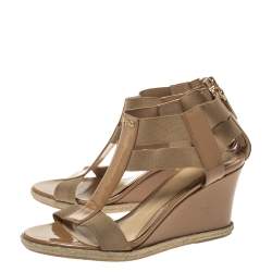 Pre Owned Fendi Beige Patent Leather And Stretch Fabric Carioca Wedge Espadrille Sandals Size 37
