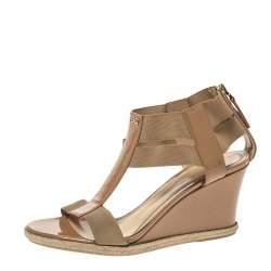 Pre Owned Fendi Beige Patent Leather And Stretch Fabric Carioca Wedge Espadrille Sandals Size 37