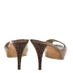Pre Owned Fendi Beige Patent Leather And Zucca Heel Peep Toe Slides Size 38.5