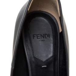 Pre Owned حذاء كعب عالى فندى مقدمة مدببة جلد رمادى داكن مقاس 35 