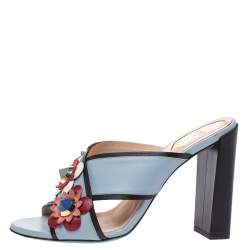 Pre Owned Fendi Grey Leather Flowerland Cross Strap Sandals Size 38.5