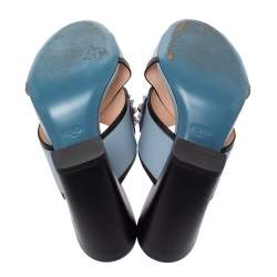 Pre Owned Fendi Grey Leather Flowerland Cross Strap Sandals Size 38.5