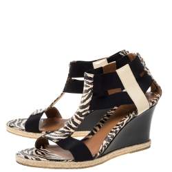 مملوكة مسبقًا Fendi Black/Beige Zebra Print Python Embossed Leather T-Strap Wedge Sandals Size 39