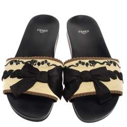 Pre Owned Fendi Beige/Black Knit Bow-Tie Slide Sandals Size 39.5
