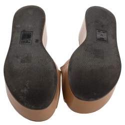 Pre Owned  Fendi Beige Leather Platform Slide Sandals Size 37