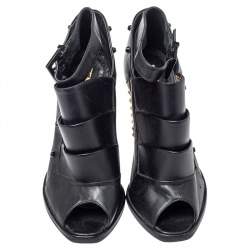 مملوكة مسبقًا حذاء بوت فندي بوليفونيا جلد أسود مقاس 36