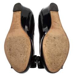 Pre Owned Fendi Black Patent Leather Bow Detail Wedge Pumps Size 37.5