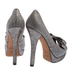 Fendi Silver Brocade Fabric and Textured Leather Deco Bow Peep Toe Platform Pumps Size 38