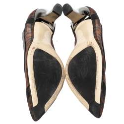 Pre Owned Fendi Brown/Black Zucca Mesh And Leather Colibri Pointed Toe Pumps Size 38.5