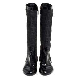 مملوكة مسبقًا حذاء بوت للركبة فندي جلد لامع وكانفاس زوكينو أسود مقاس 38.5