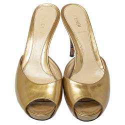 Pre Owned Fendi Gold Patent Leather FF Superstar Peep Toe Mule Slides Size 39