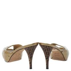 Pre Owned Fendi Gold Patent Leather FF Superstar Peep Toe Mule Slides Size 39
