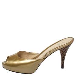 Pre Owned Fendi Gold Patent Leather FF Superstar Peep Toe Mule Slides Size 39