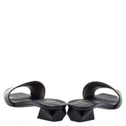 Pre Owned Fendi Black Patent Leather Slide Sandals Size 36