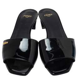 Pre Owned Fendi Black Patent Leather Slide Sandals Size 36