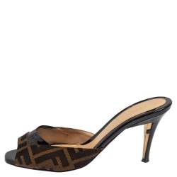 Pre Owned Fendi Brown Zucca Canvas And Black Patent Leather Slide Sandals Size 36
