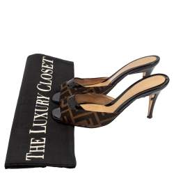 Pre Owned Fendi Brown Zucca Canvas And Black Patent Leather Slide Sandals Size 36