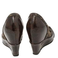 Pre Owned Fendi Brown Patent Leather And Zucca Trim Logo Wedge Pumps Size 37.5