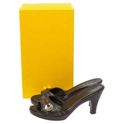 Pre Owned Fendi Brown Zucca Canvas And Leather Mule Sandals Size 36.5