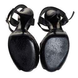 Pre Owned صندل فندي جلد نقشة الثعبان أسود وجلد لامع بحزام للكاحل مقاس 36