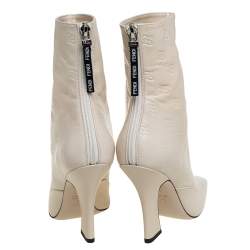 Pre Owned Fendi Cream Leather FFreedom Ankle Boots Size 37