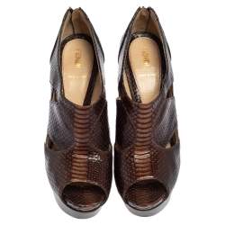 مملوكة مسبقًا Fendi Brown Python Embossed Leather Platform Booties Size 39