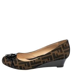Pre Owned Fendi Tobacco Zucca Canvas and Patent Leather Wedge Pumps Size 40