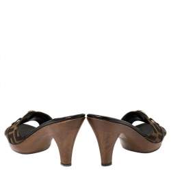 Pre Owned Fendi Brown Zucca Canvas Block Heel Mule  Sandals Size 37.5