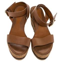 مملوكة مسبقًا صندل كعب روكي فندي إسبادريل جلد بني بحزام كاحل مقاس 38