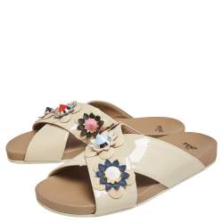 Pre Owned Fendi Cream Patent Leather Flower And Stud-Embellished Slide Sandals Size 36.5