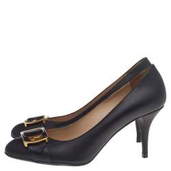 Pre Owned Fendi Black Leather FF Buckle Pumps Size 37.5 