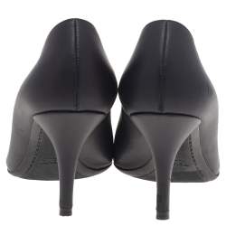 Pre Owned Fendi Black Leather FF Buckle Pumps Size 37.5 