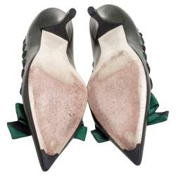 Pre Owned Fendi Green Leather And Woven Fabric Bow Pointed Toe Pumps Size 39