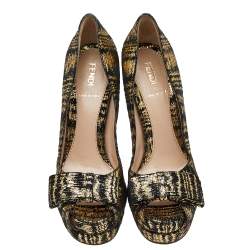Pre Owned Fendi Black/Gold Suede Peep Toe Platform Pumps Size 37