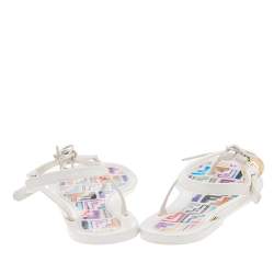 Pre Owned Fendi White Jelly Logo Charm Sunny Thong Flat Sandals Size 39