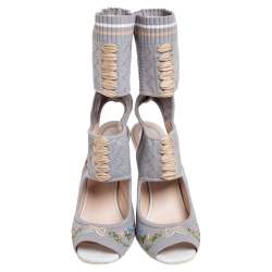 Pre Owned Fendi Grey Knit Fabric Flower Embroidered Cutout Open Square Toe Sandals Size 39