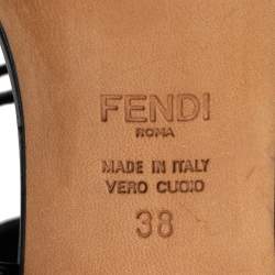 Pre Owned صندل فندي جلد أسود سير كاحل مقاس 38