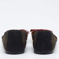 مملوكة مسبقًا حذاء باليرينا فلات فندي كانفاس وجلد أحمر/بني مقاس 40