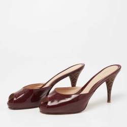 Pre Owned Fendi Burgundy Patent Leather FF Super Star Peep-Toe Slide Sandals Size 40